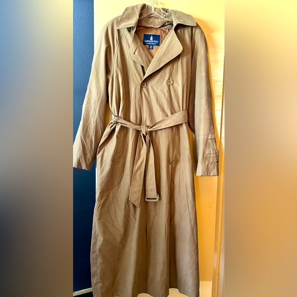 London Fog trentch coat - Picture 1 of 4